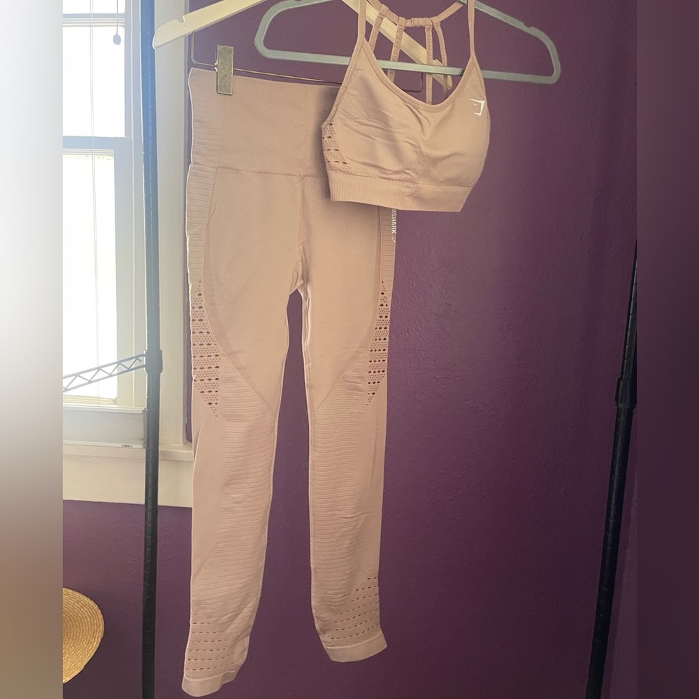 Gymshark ENERGY SEAMLESS Two Piece Set - Small Top, Medium Bottom - SAND (BEIGE)